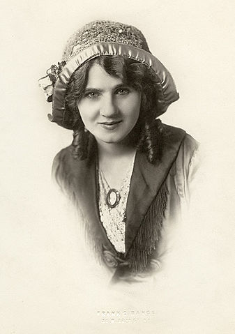 Florence Lawrence in 1908 *Public Domain*