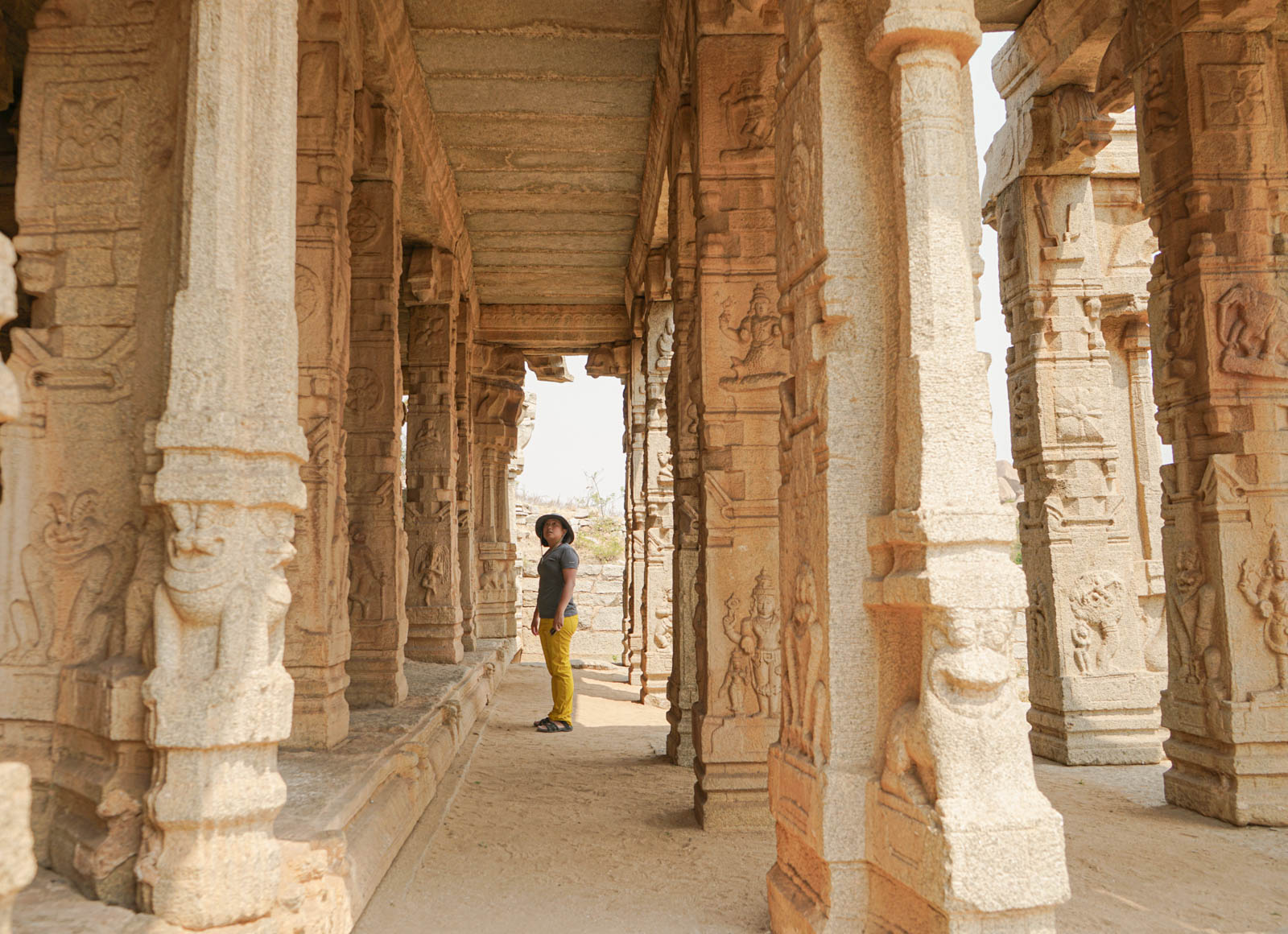 Examining temple columns